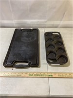 Cast iron griddle and biscuit pan