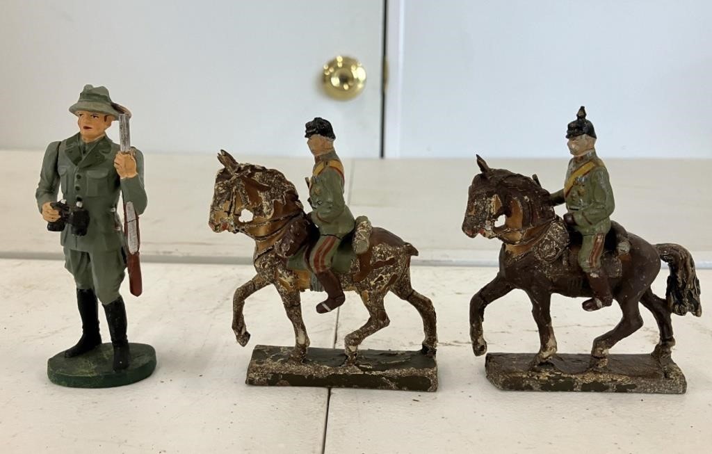 1930’s Lineol Horseback Officers Elastolin Hunter