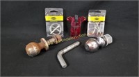 Hitch Balls, Clevis Pins & Trailer Lights Adapter