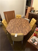 Wood Kitchen Table and Chairs