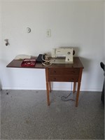 Bernina Sewing Machine #817 in Cabinet with