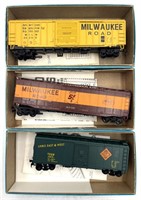 (3) Assorted Brand HO Scale Train Cars/ Athearn