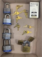 master and harvard locks - 8 total