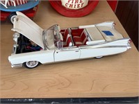 Maisto 1959 Cadillac Eldorado 1/18