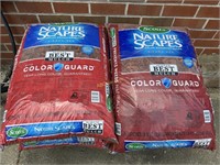 6 bags of Scotts red much