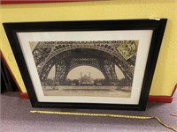 Decorative Picture of the Eiffel Tower