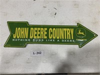 Metal John Deere Arrow Sign