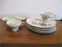 4 Vintage Violet Snack Sets