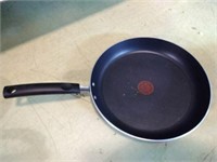 Sauce pans with lids and skillets