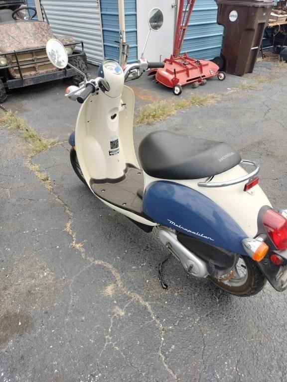 2011 Honda Metropolitan | Live and Online Auctions on HiBid.com