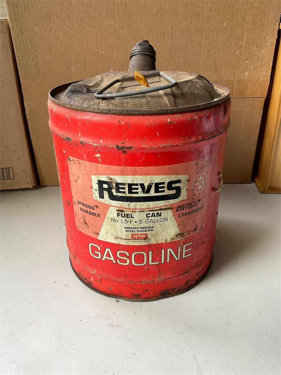 Metal Reeves gas can
