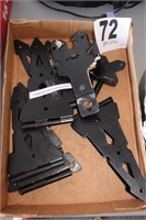 (9) Hinges & Latch For Privacy Fence (U232)