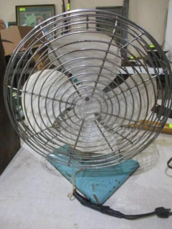 Old oscillating fan