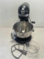 KitchenAid professional 600 with attachments