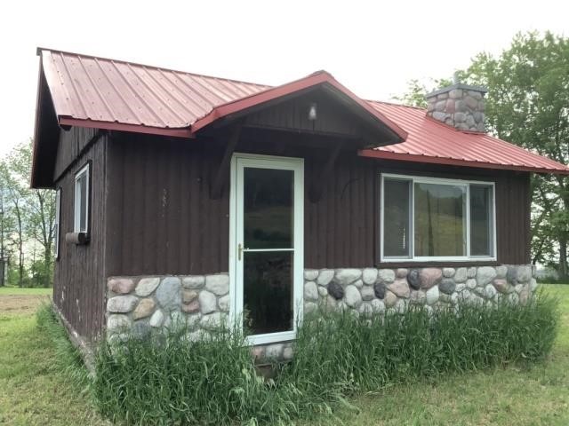 16x22 CABIN SELLING VIA ONLINE ONLY AUCTION!