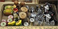 Lot of vintage salt/pepper shakers