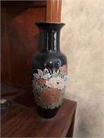 Nice pottery vase made in Japan