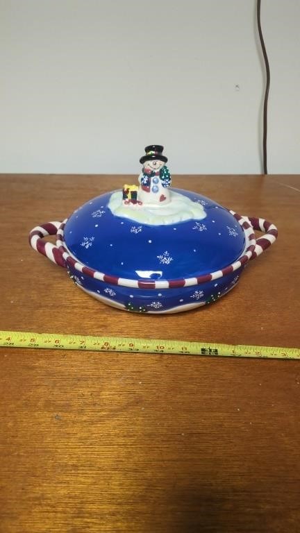 SNOWMAN COVERED DISH