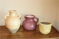 3 PIECES OF POTTERY