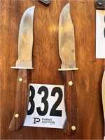 2 Knives(Front porch)