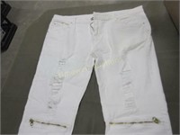 White jeans - ripped and zipped