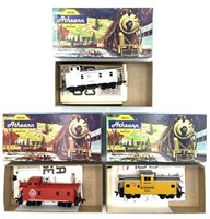 (3) Athearn HO Scale Cabooses
