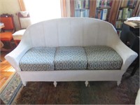 WICKER COUCH WITH CUSHIONS BRING HELP TO REMOVE