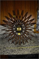 376: Big star burst clock approx. 2.5 ft