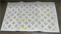 A+R Pippa 2x3ft Off-White Trellis Throw Rug