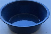 16" Blue graniteware wash basin