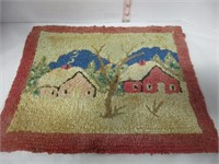 ANTIQUE SMALL HOOKED RUG