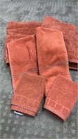 Set of Calvin Kline rust color towels, two bath