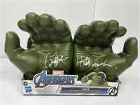 Autograph COA Hulk Fist
