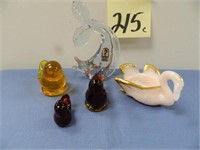 Cambridge Crown Tuscan Swan & Other Glass Pieces