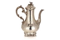 VICTORIAN SILVER COFFEE POT, 944g