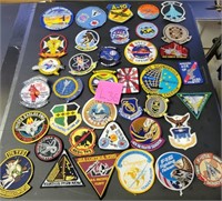 W - LOT OF COLLECTIBLE PATCHES (L36)
