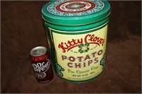 VINTAGE KITTY CLOVER POTATOE CHIP CAN WITH LID