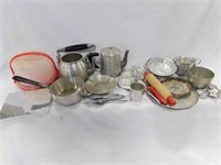 (21) Tin Items for a Doll Kitchen