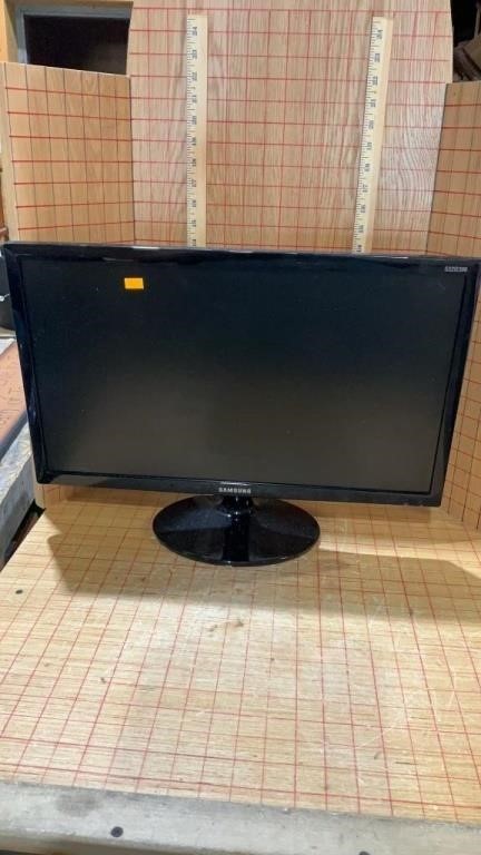 21" Samsung flatscreen monitor