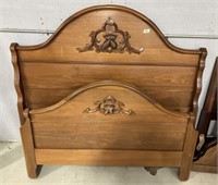 Victorian Style Full Size Bed