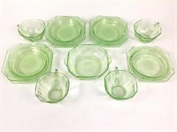 Lot: green Princess depression glass pieces