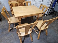 Willett Solid Maple Table with Pull Outs & 6 Chair