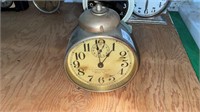 Vintage -Waterbury - windup - alarm clock