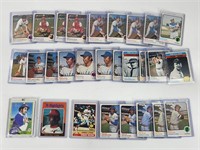 ASSORTED LOT OF VINTAGE TOPPS HOF & STAR CARDS