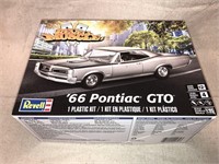 Revell 1966 Pontiac GTO open model