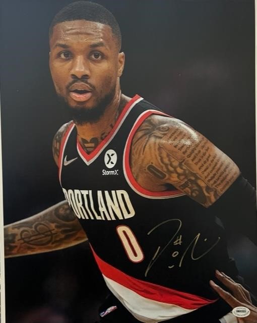 Damian Lillard Signed 11x14 with COA