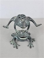 Metal Leap Frog Plant Frog