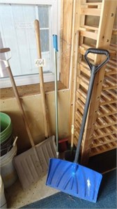 (3) Snow Shovels / Garden Tools Lot