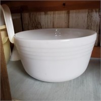 WHITE MIXING BOWL AND CANDY DISH