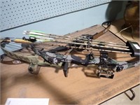 3 HUNTING BOWS W/ BOW CASE